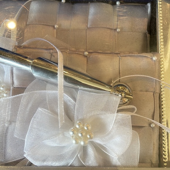 Wilton Wedding Day Ensemble Guest Book Pen, and Silver Frame - Picture 10 of 10
